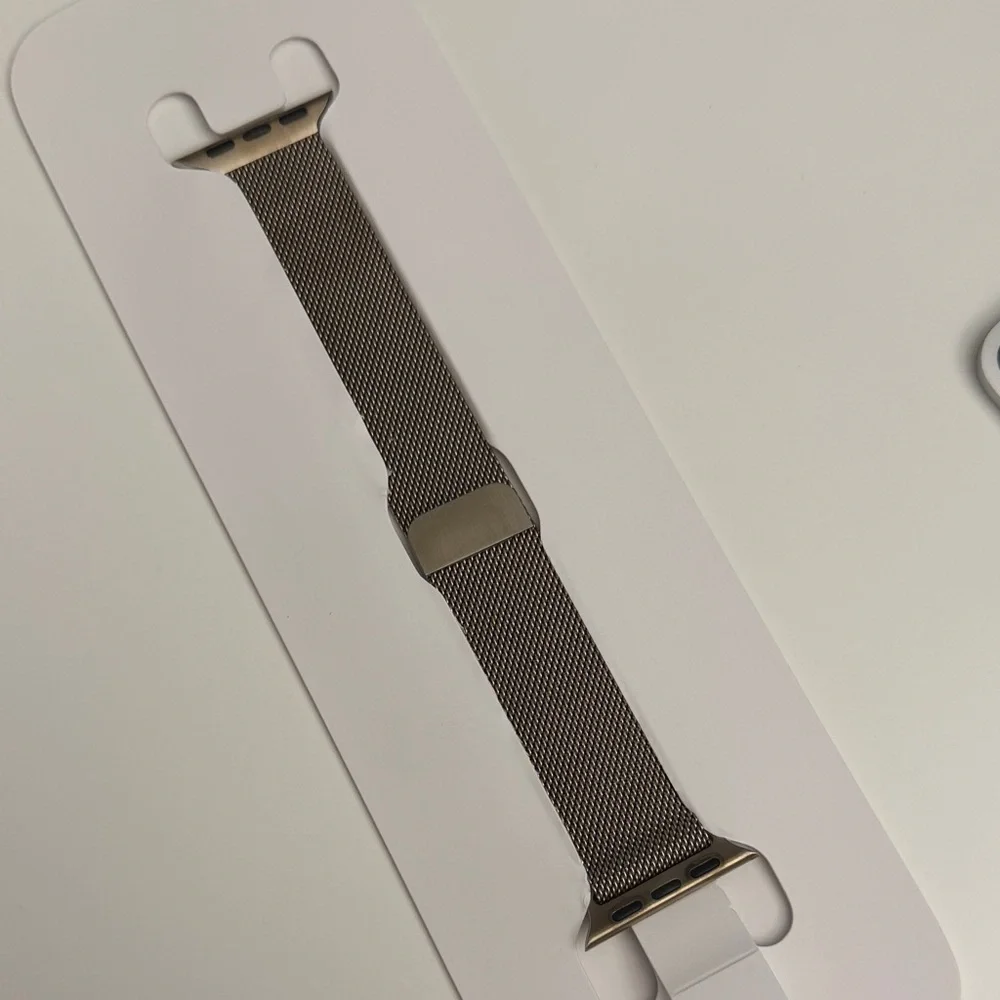 Apple Watch Gold Milanese Loop